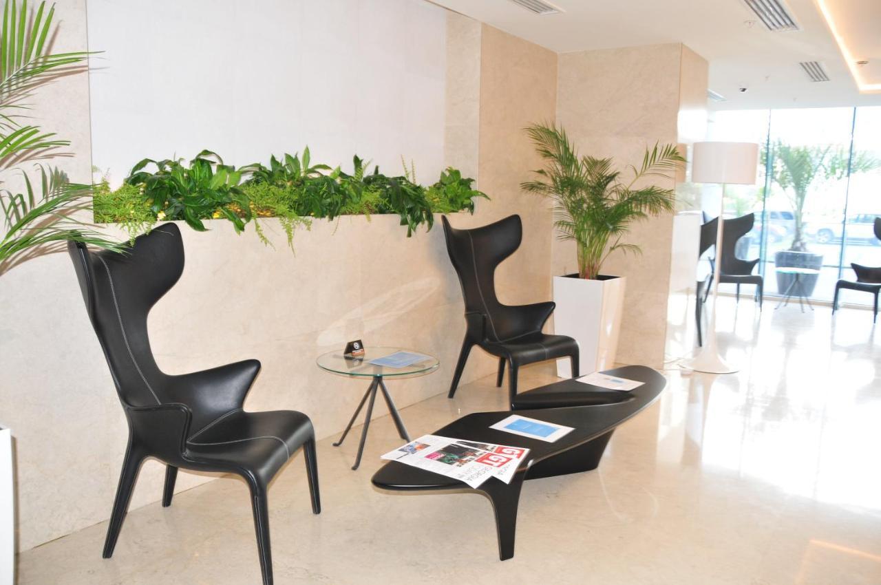 Sea View Apartment Near To The Dancing And Music Fountains Batumi Exterior photo